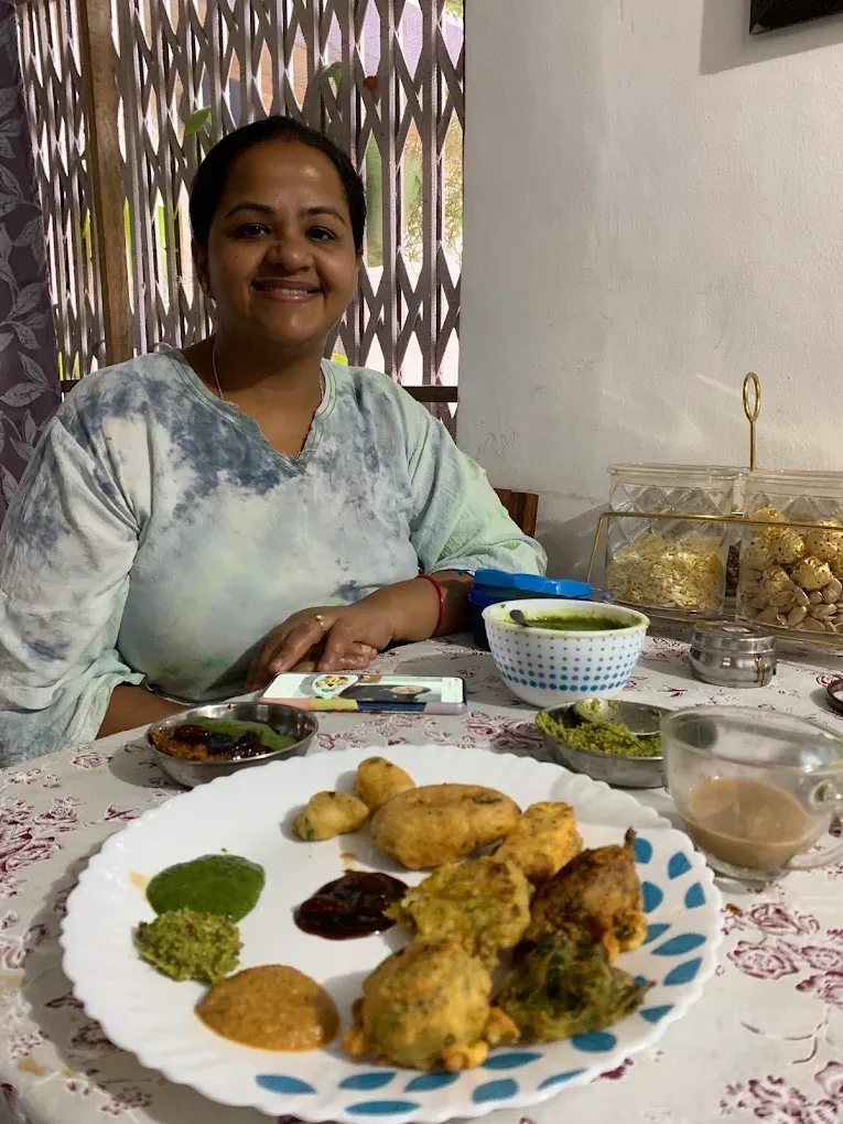 Dal makhani cooking in North Indian cooking class Rishikesh